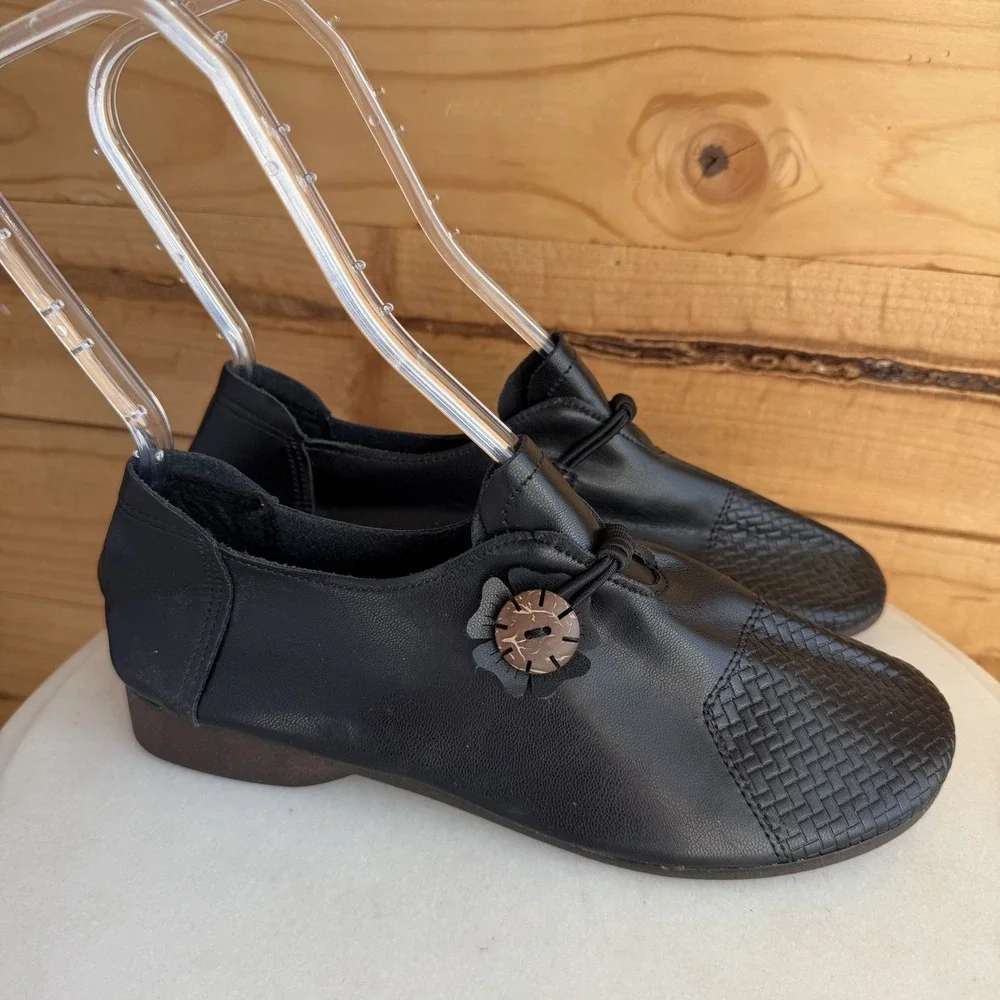 Faux Leather Soft Comfort Flex Flat Shoes‎ Flower Black Whimsigoth Fairy 8.5/9